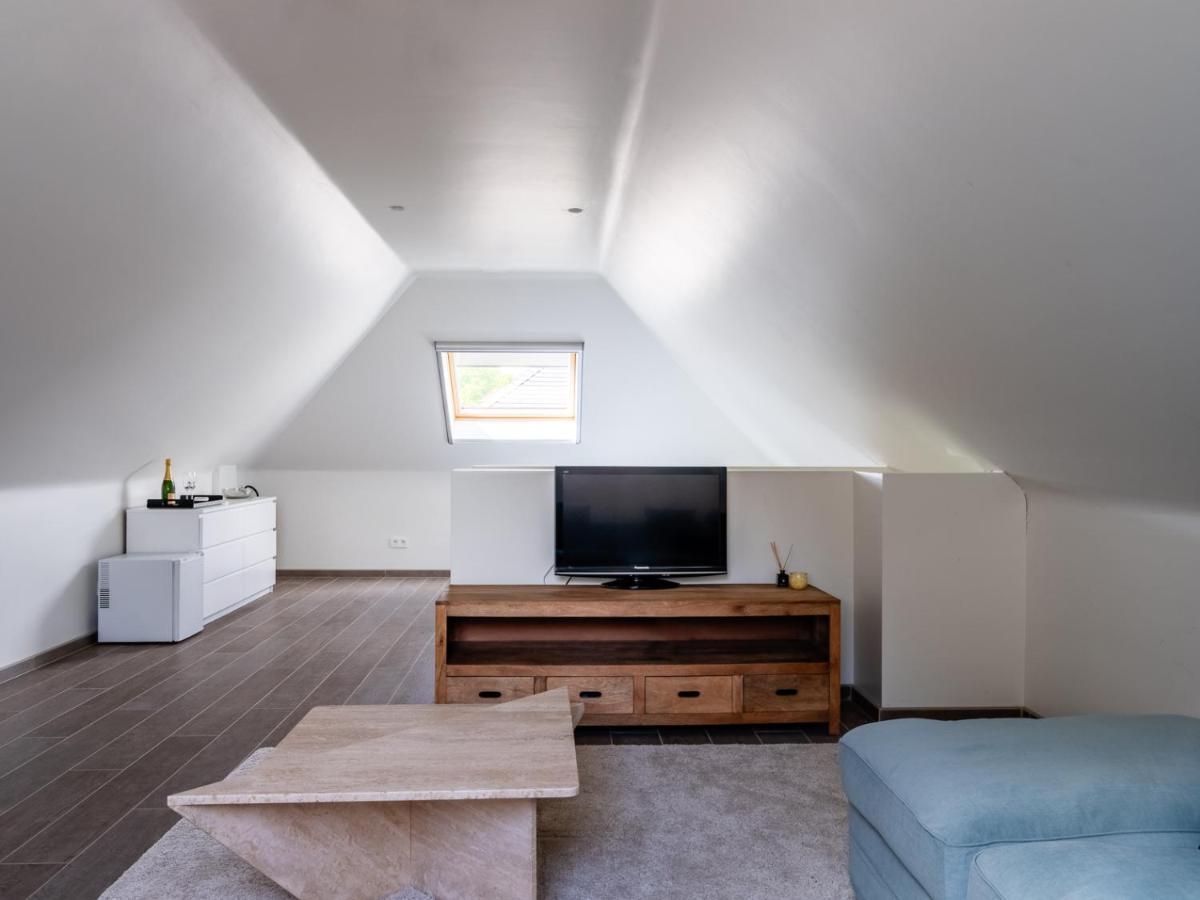 B&B Welness Sport And Pleasure Laarne Bagian luar foto